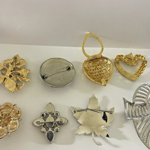 Lot of 8 Vintage Brooches Pins Gold Silver Tone  see all pics - Picture 2 of 12